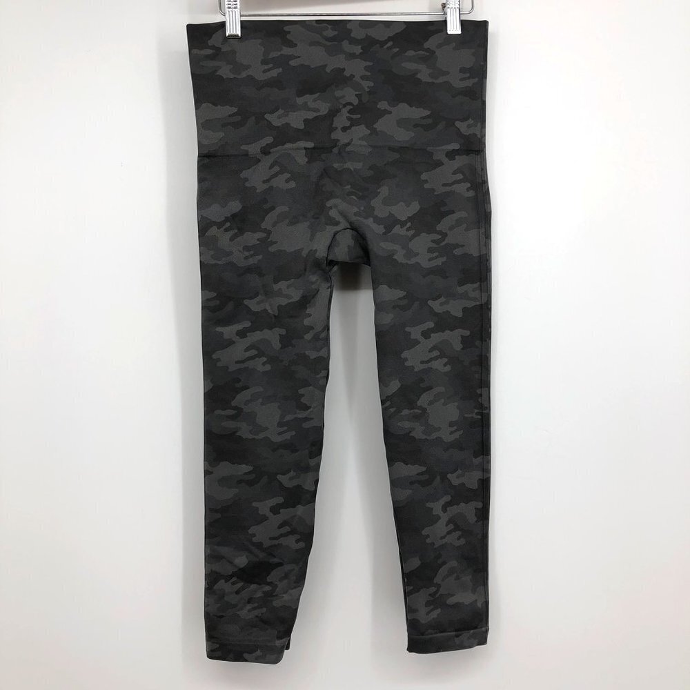 Spanx Look At Me Now cropped Leggings in Sage green / grey Camo size 1X - Picture 4 of 16